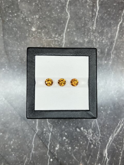 Циркон коньячный сет кругов 4.88 карат