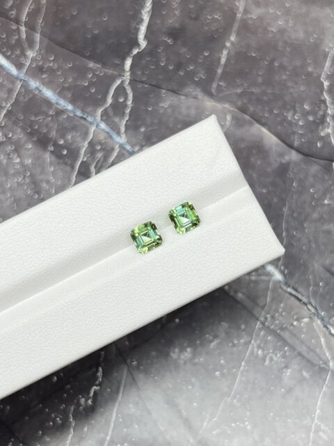 Турмалин мятный пара октагонов 3.53 карат