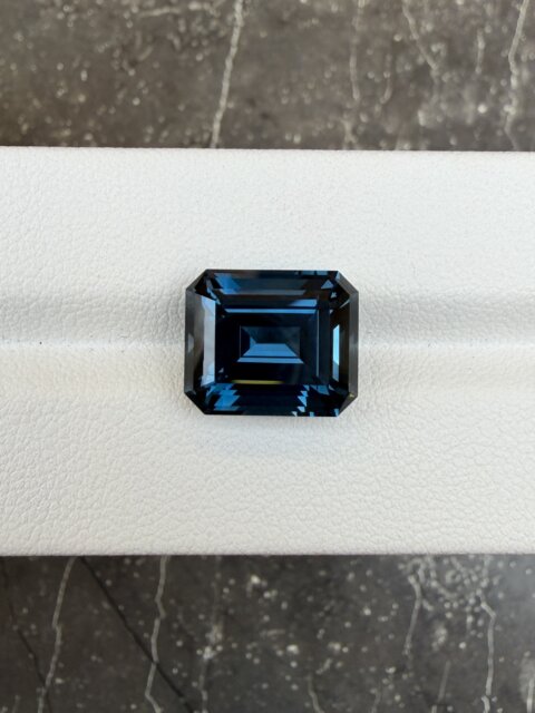 Топаз London октагон 10.86 карат