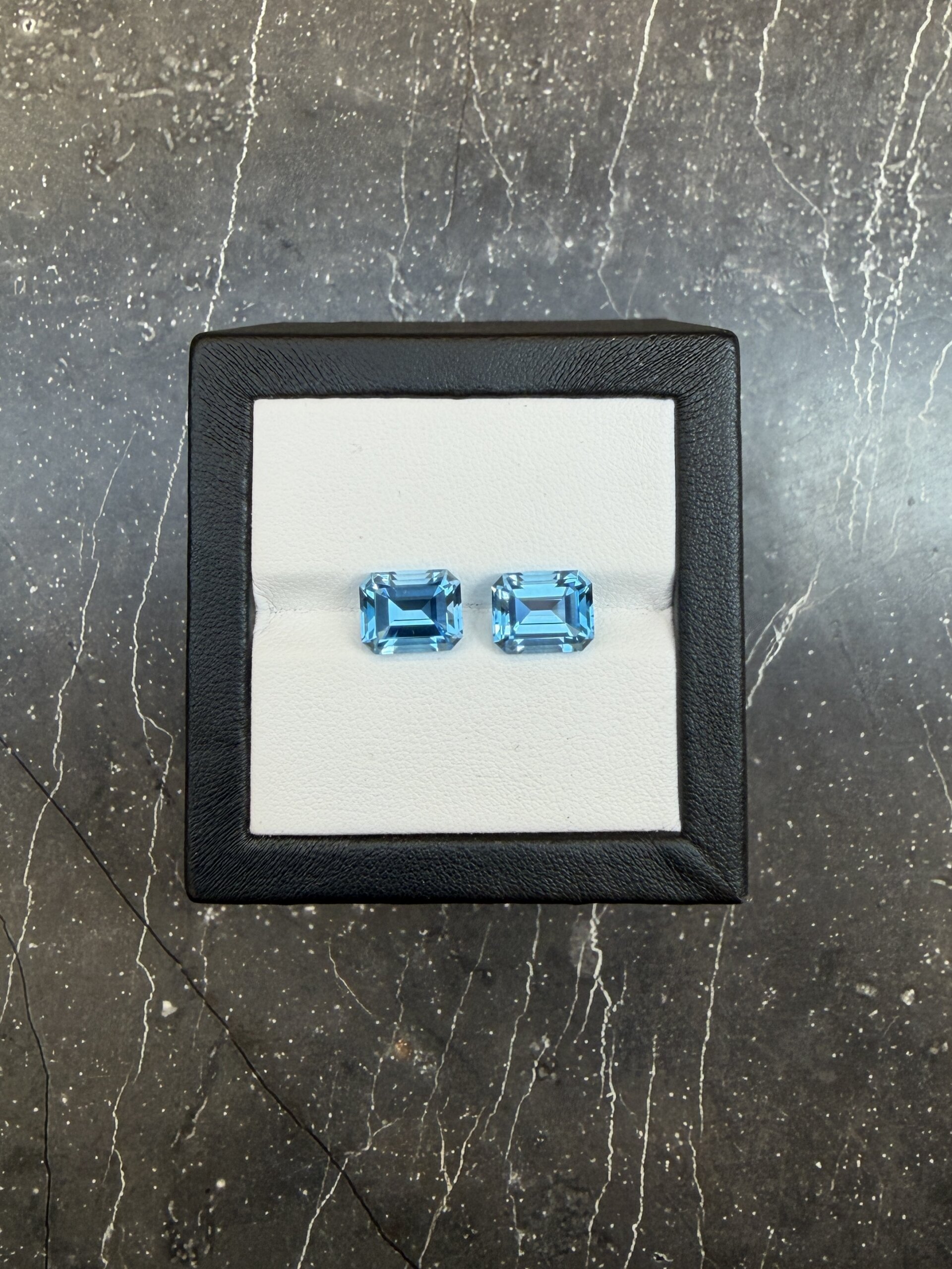 Топаз топ Скай пара октагонов 9.18 карат