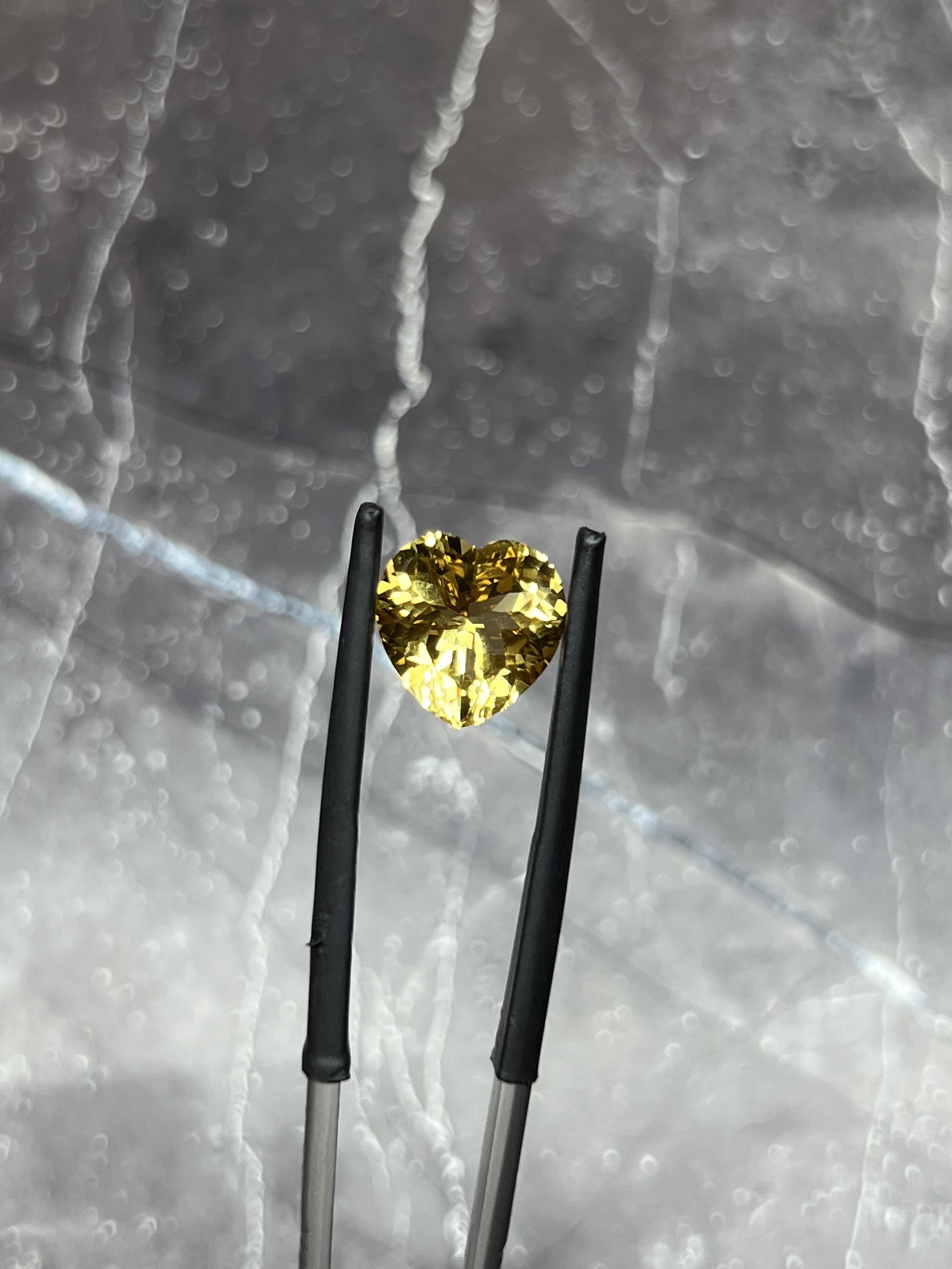 Цитрин сердце 5.84 карат — изображение 2