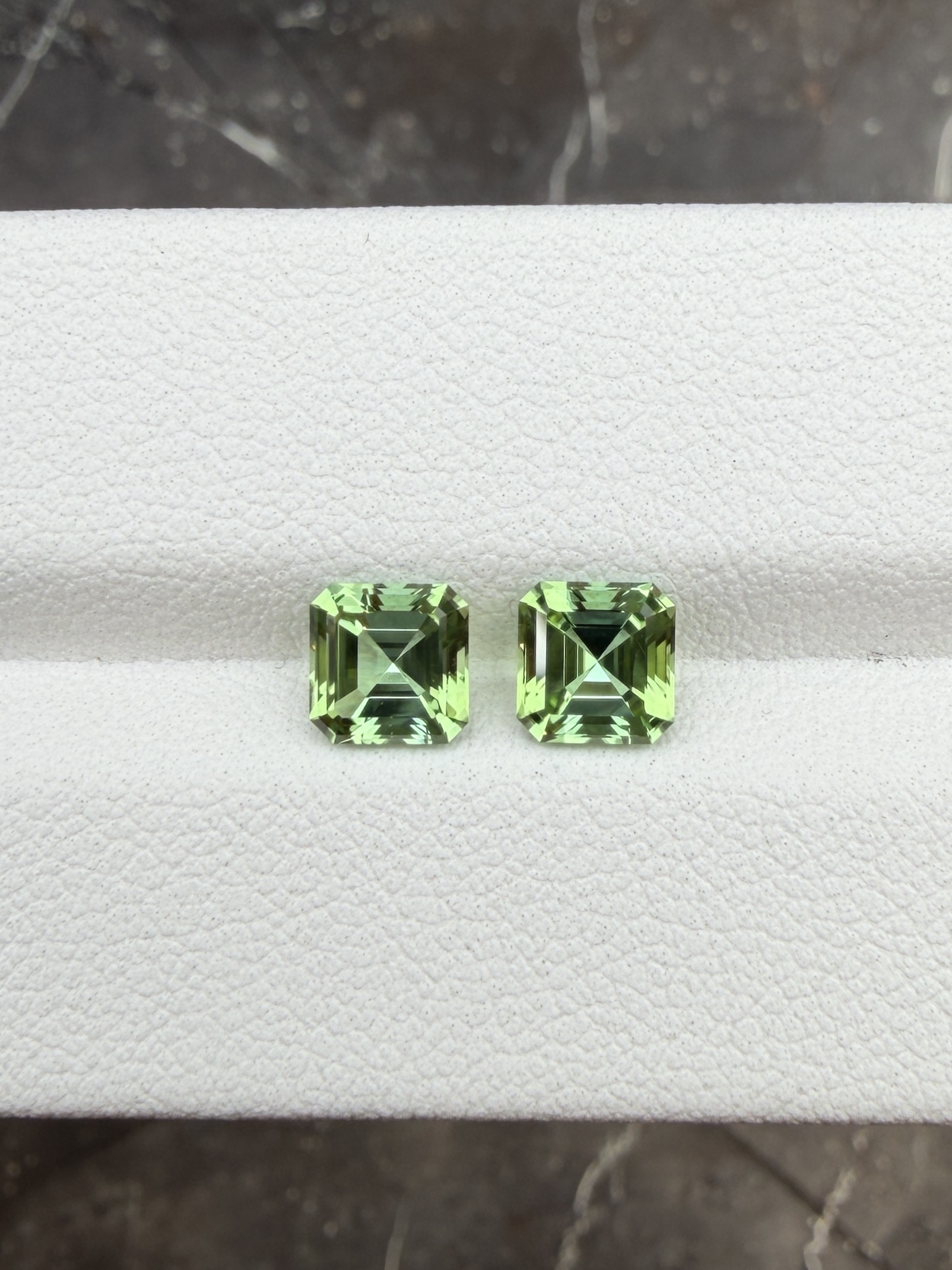 Мятный турмалин пара октагонов 1.87 карат — изображение 3