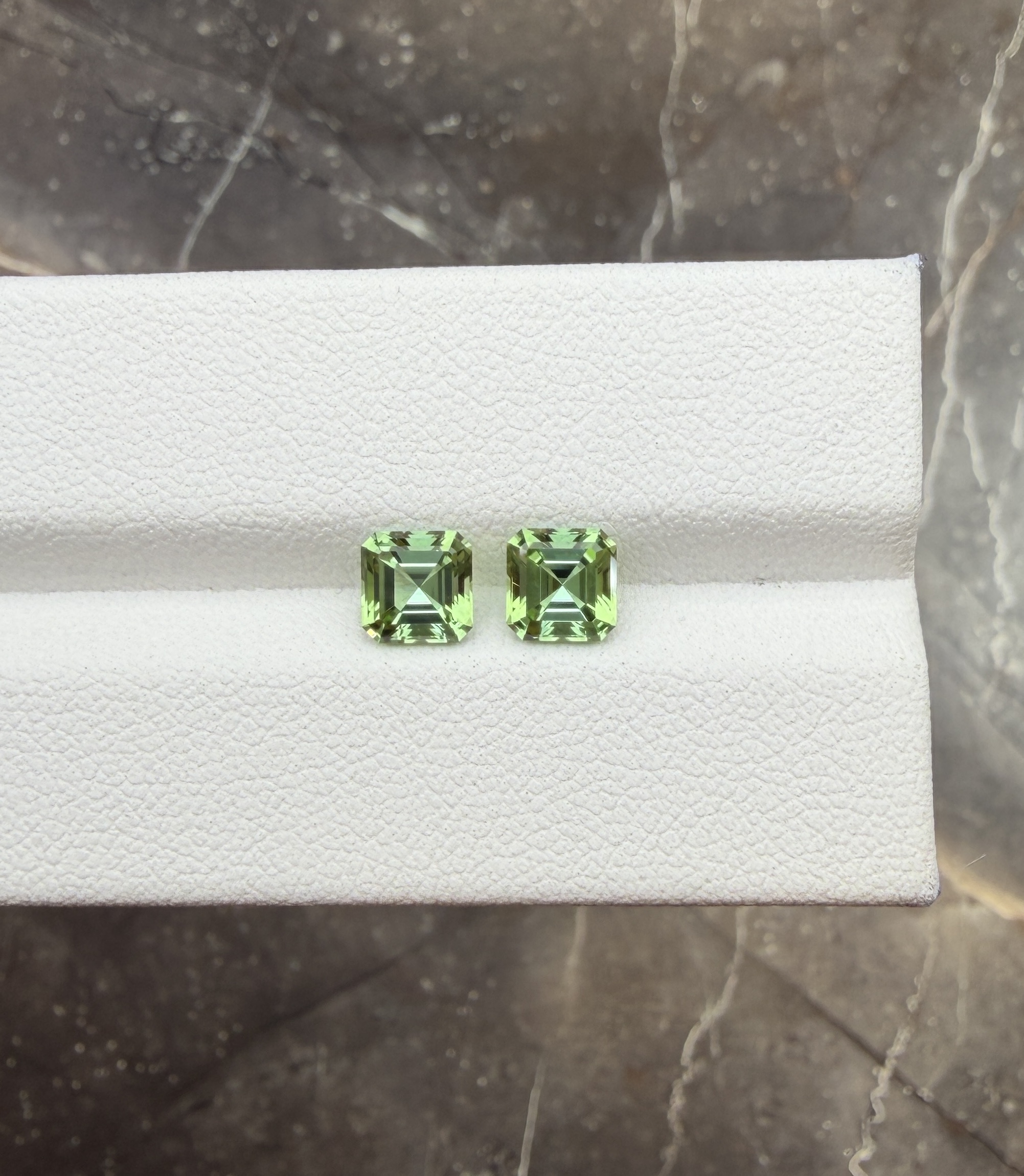 Мятный турмалин пара октагонов 1.87 карат — изображение 2
