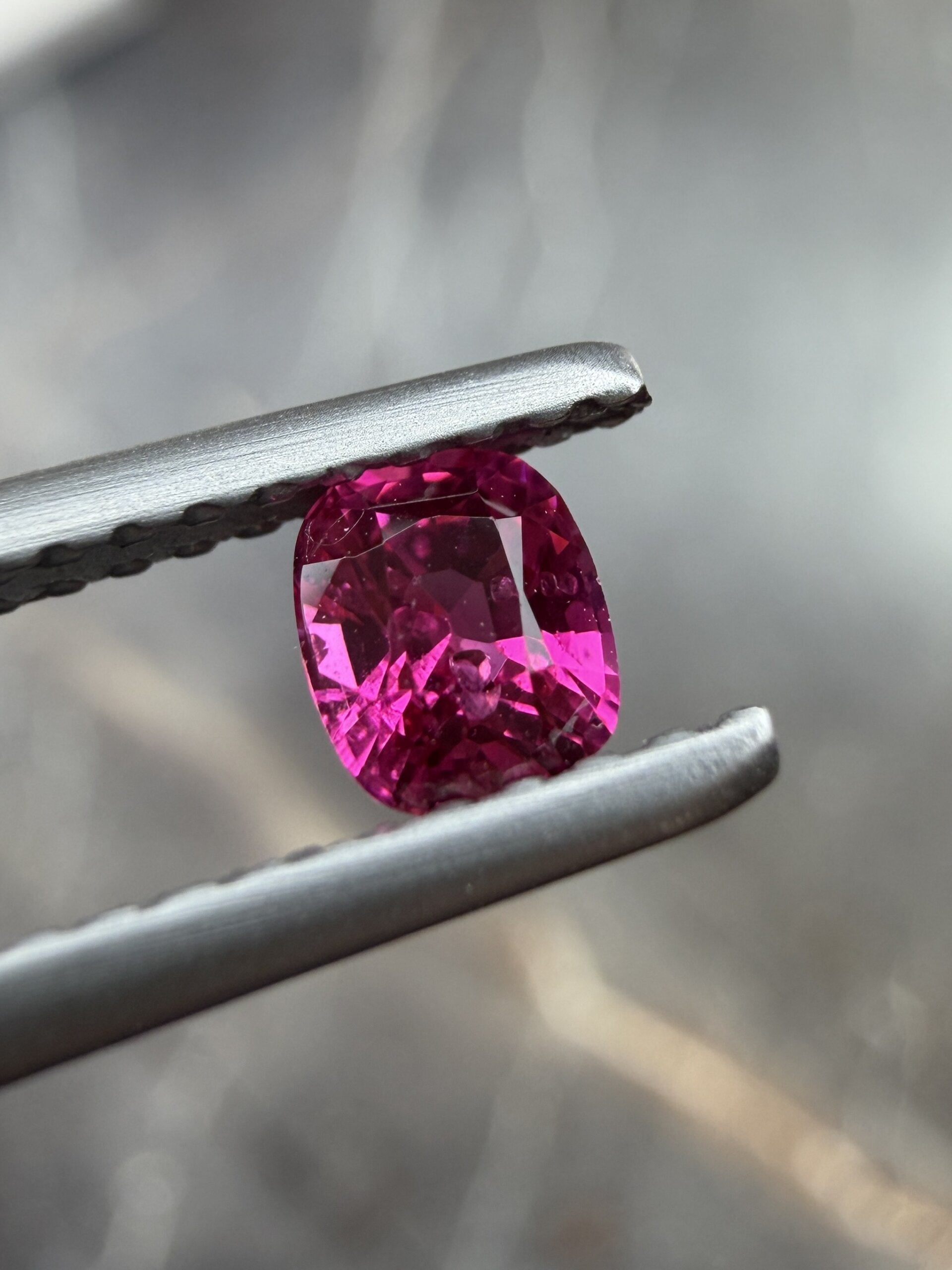 Неоновая бирманская шпинель микс — изображение 2