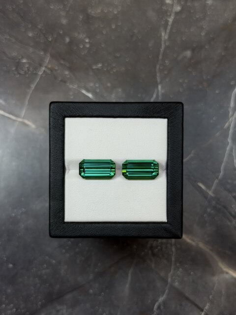 Голубовато-зеленый турмалин пара октагонов 14.87 карат