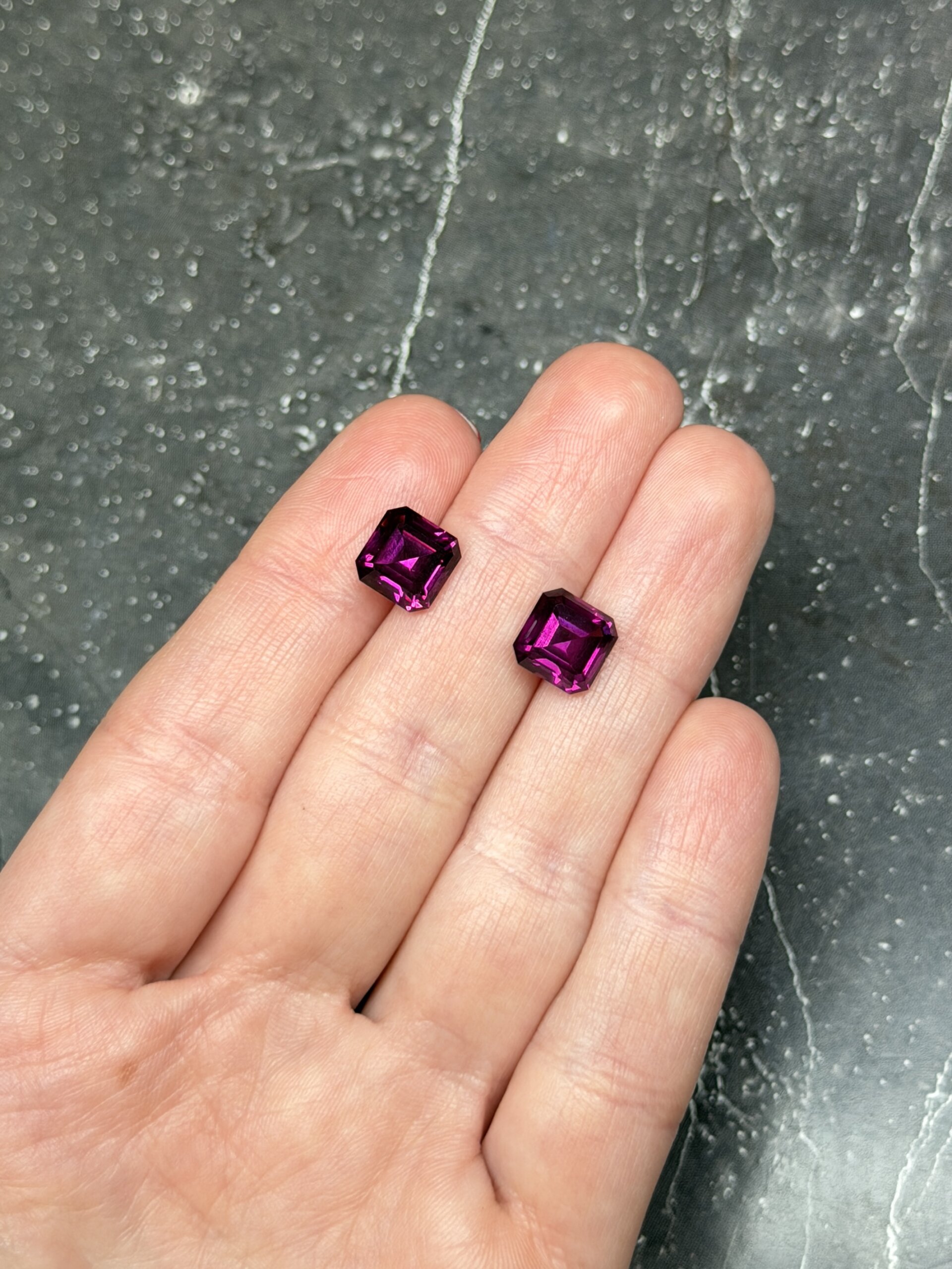 Родолит пара октагонов 8х8 мм 6.86 карат — изображение 3