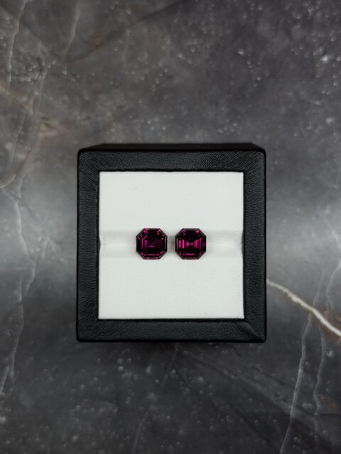 Родолит пара ашеров 9х9 мм 9.42 карат